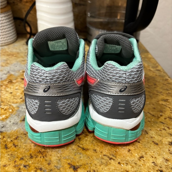 ASICS Gel Flux 2 size 7 - Picture 4 of 9